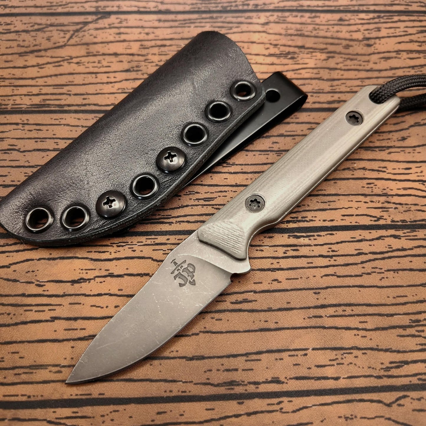 Fang EDC